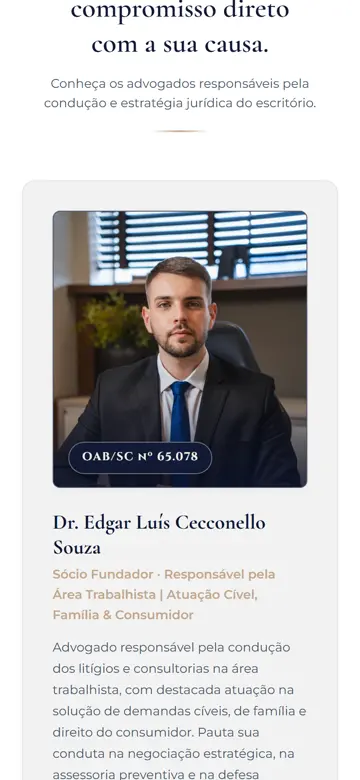 Tela 3 do site Cecconello Souza Advogados no celular: os sócios com foto e número da oab/sc